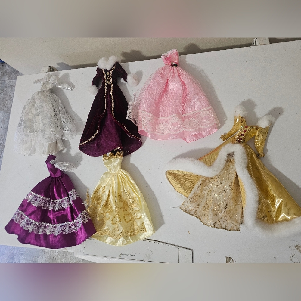 Barbie Gowms Set Of 6
